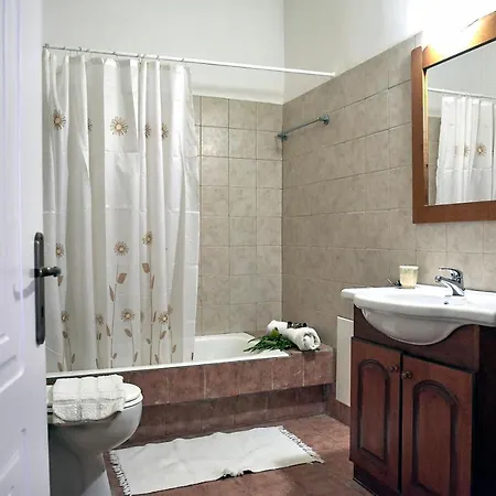 Homestay Malevos Traditional