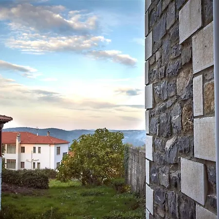 Homestay Malevos Traditional