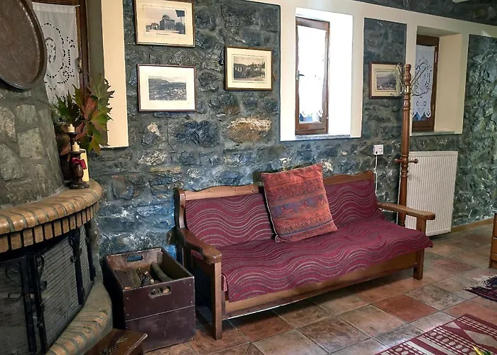 Malevos Traditional