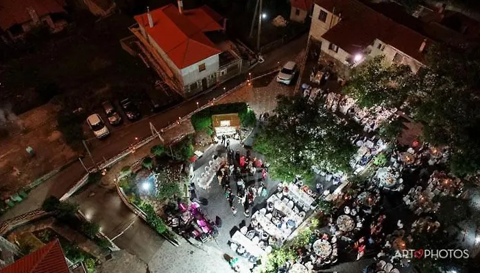 Δωμάτια σε οικογενειακή κατοικία Malevos Traditional